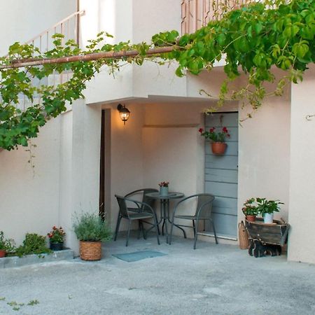 Apartman Karmen Каштела Экстерьер фото