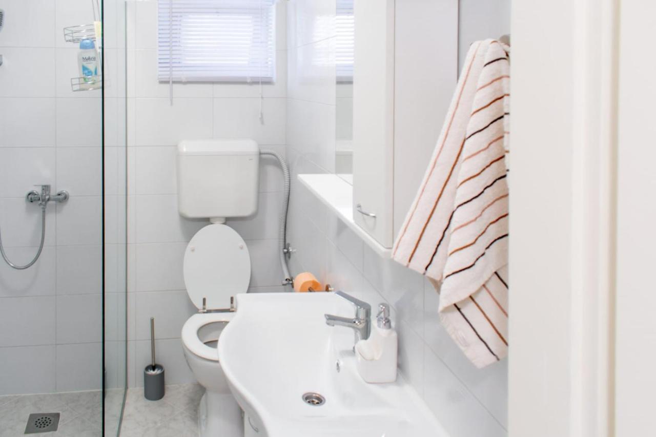 Apartman Karmen Каштела Экстерьер фото