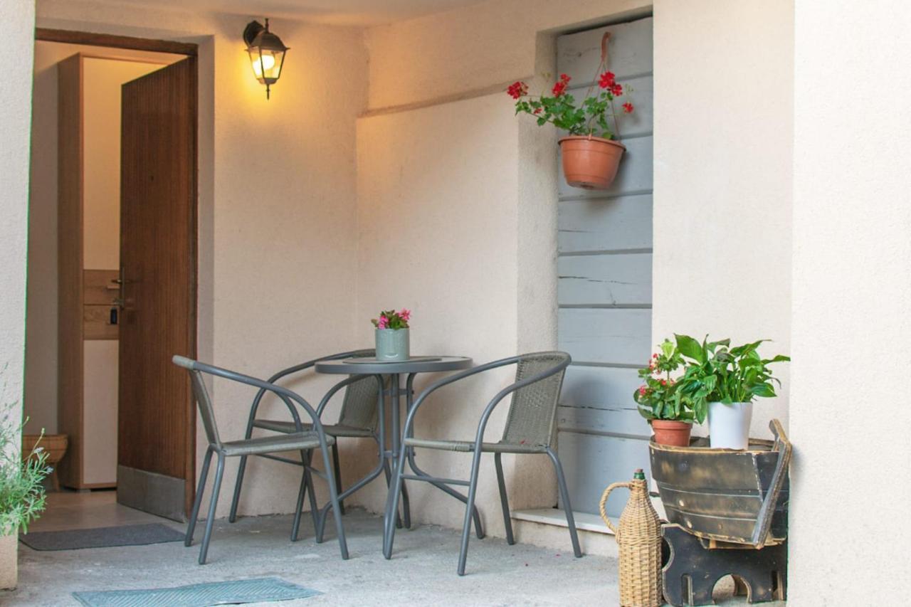 Apartman Karmen Каштела Экстерьер фото